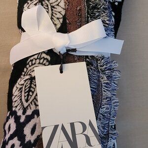 NWT Zara scarf